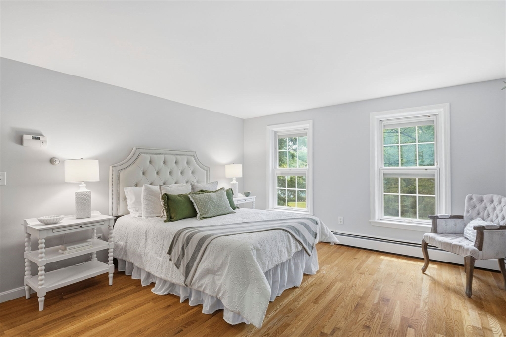 4 Juniper Ln