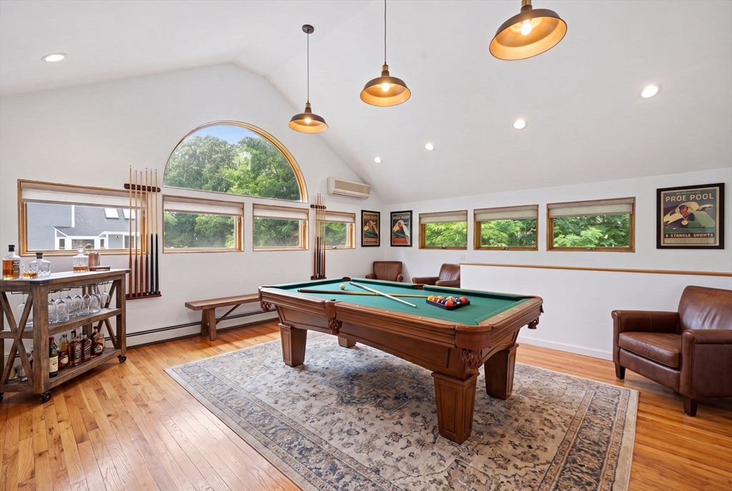 4 Juniper Ln