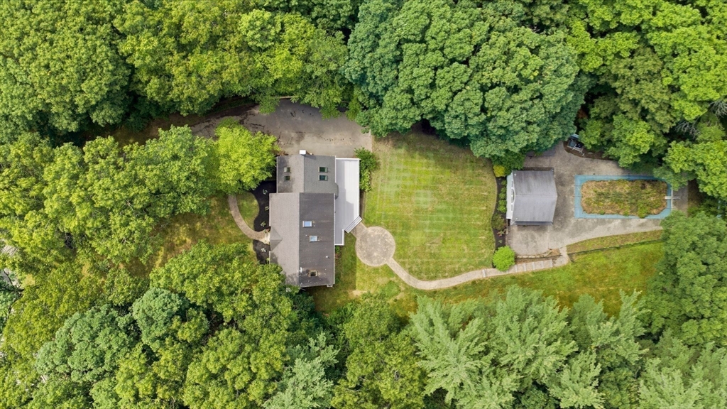4 Juniper Ln