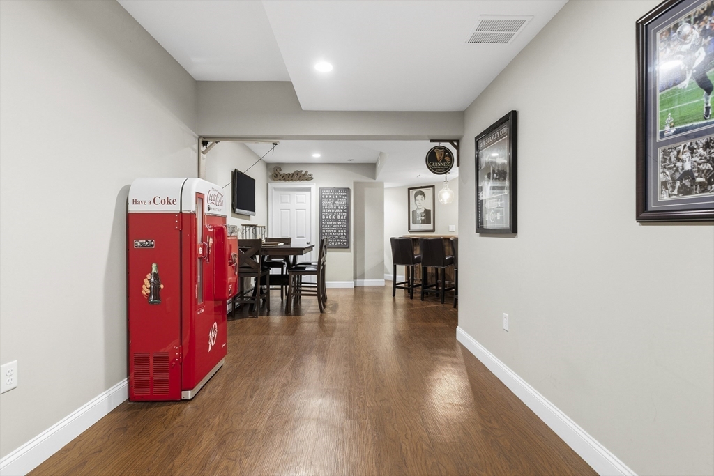 11 Tappan Way
