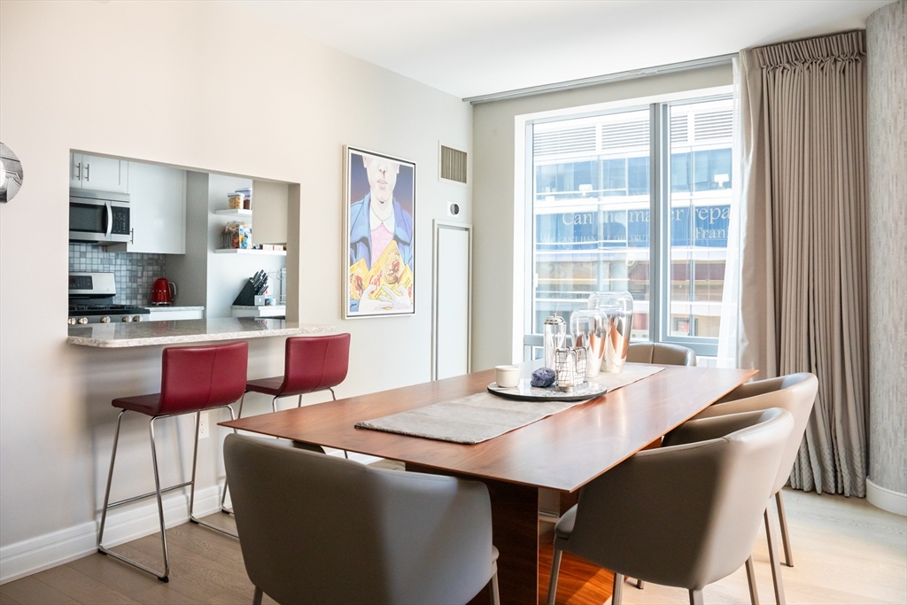 3 Avery St # 604
