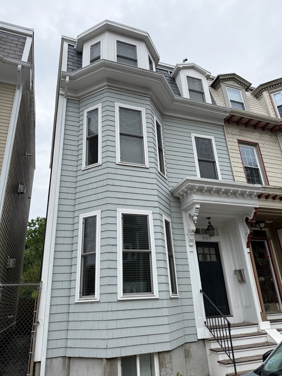 669 East 5th # 1 Unit: #1
