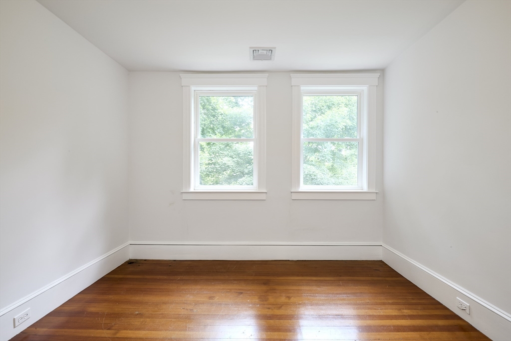 34 Maple Ave # 34