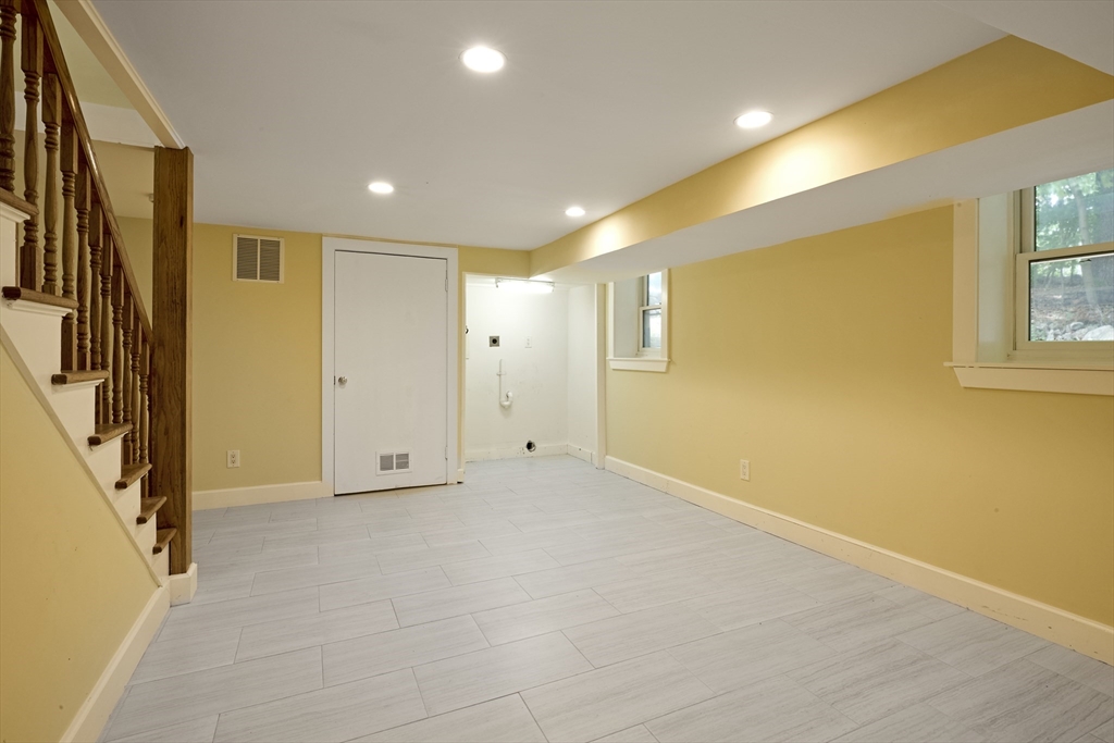 34 Maple Ave # 34