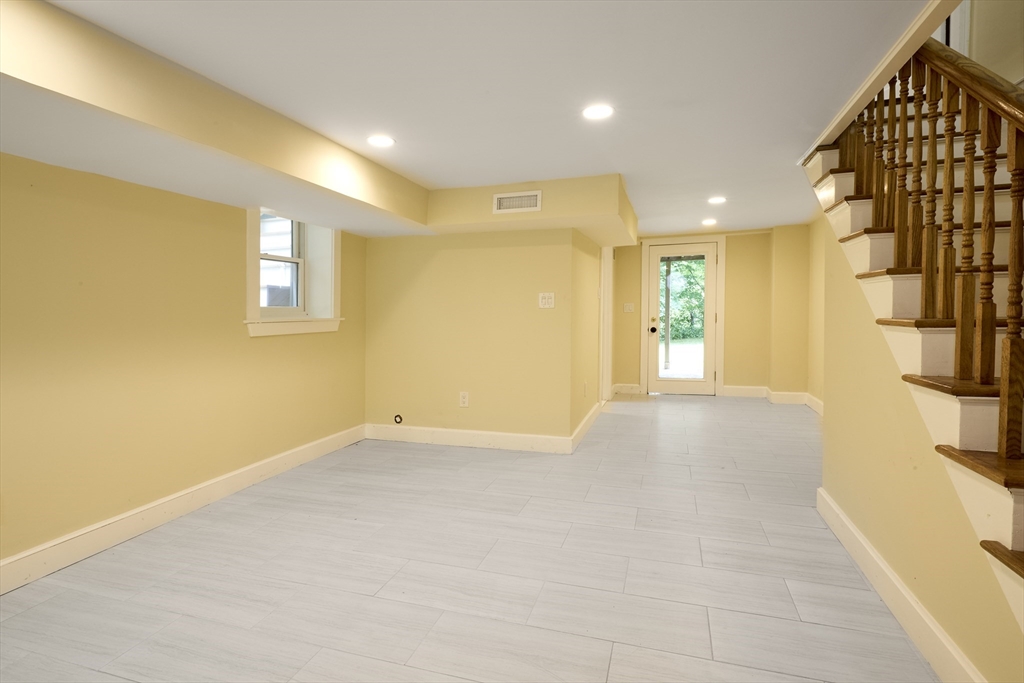 34 Maple Ave # 34