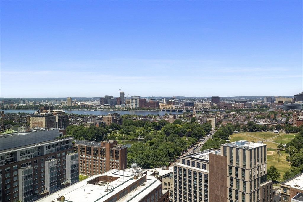 110 Stuart St # 27F