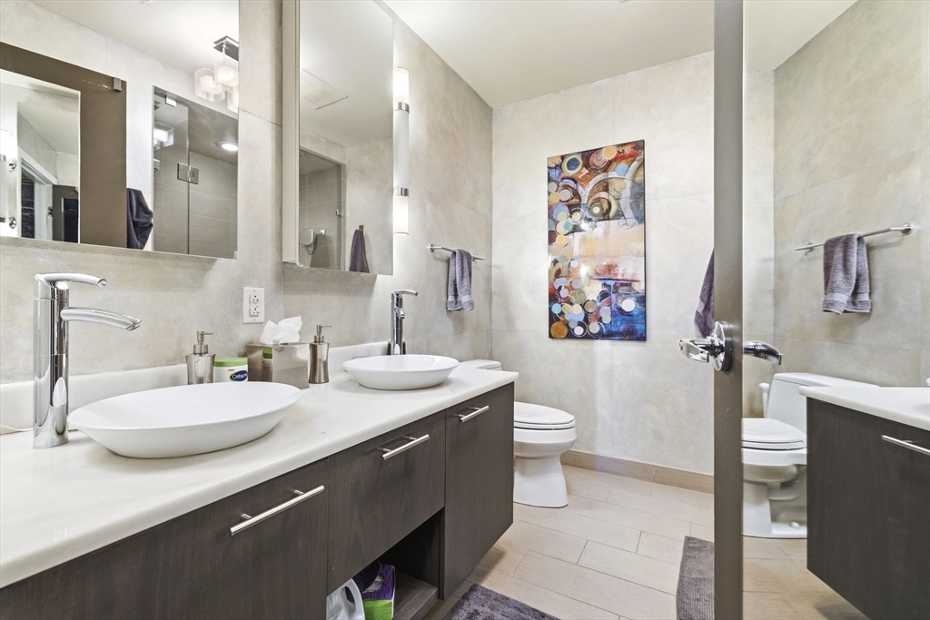 110 Stuart St # 27F