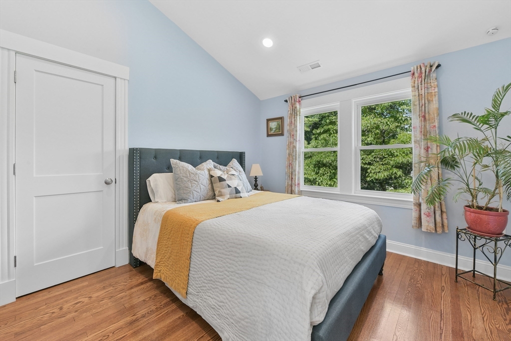 55 Mccormack Ave