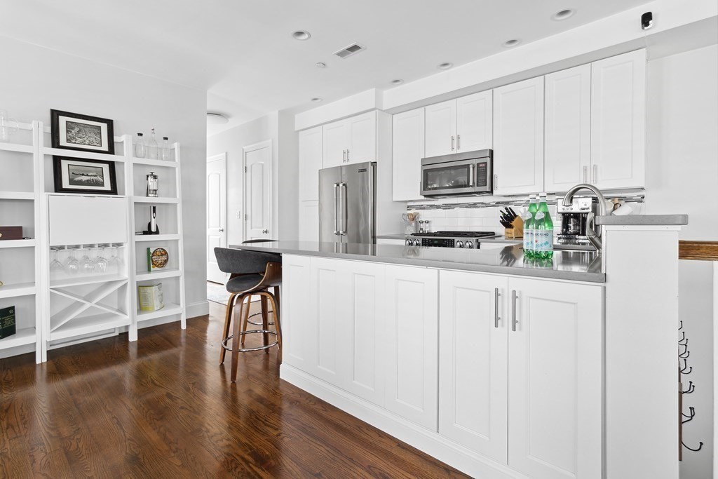 330 Dorchester Street # 4