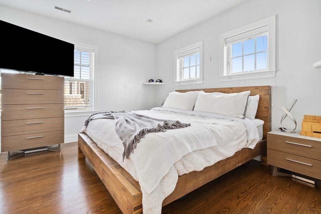 330 Dorchester Street # 4