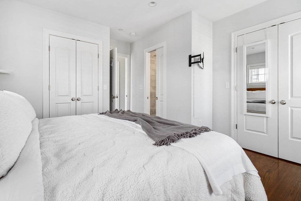 330 Dorchester Street # 4