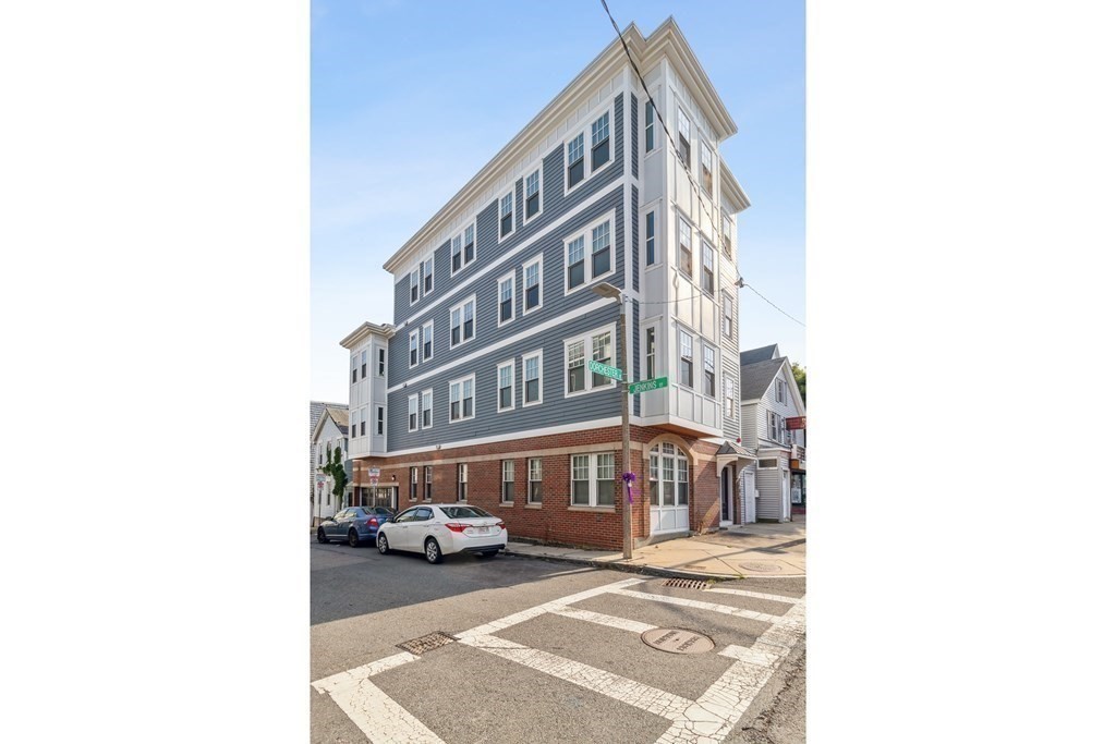 330 Dorchester Street # 4