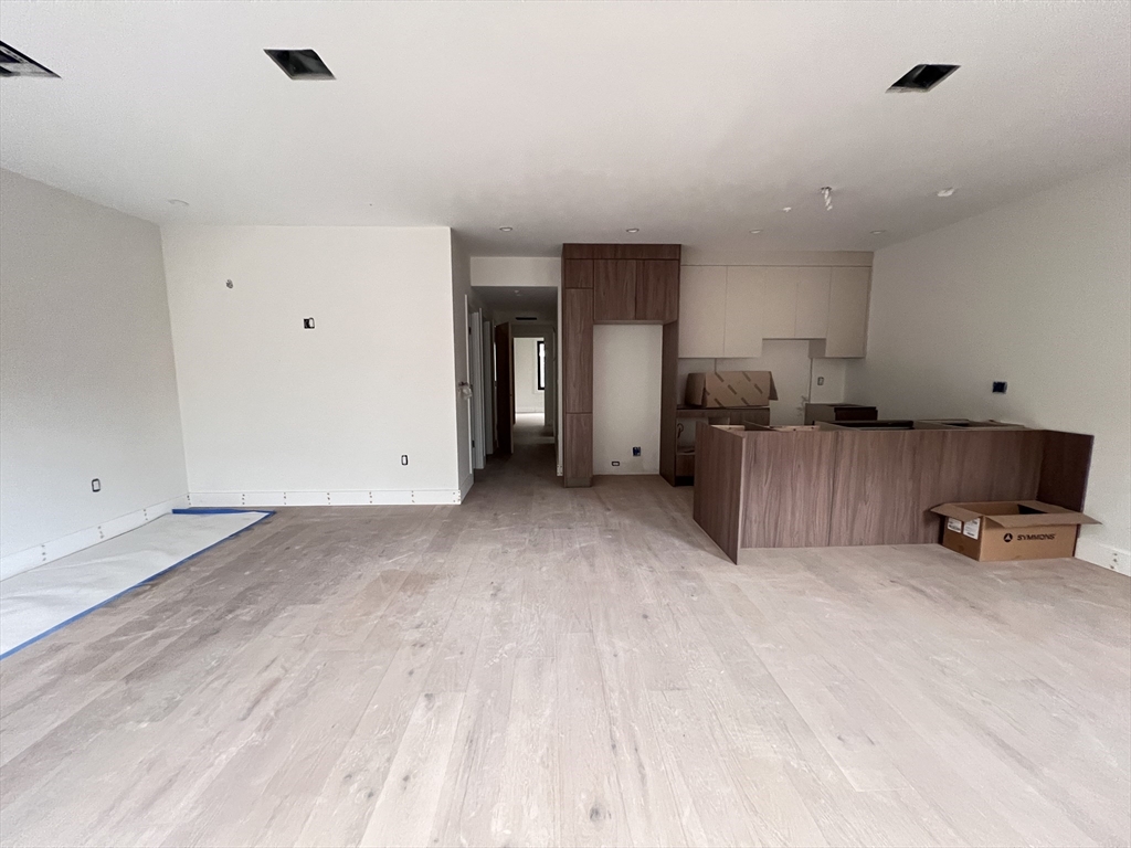 207 West Seventh # 301