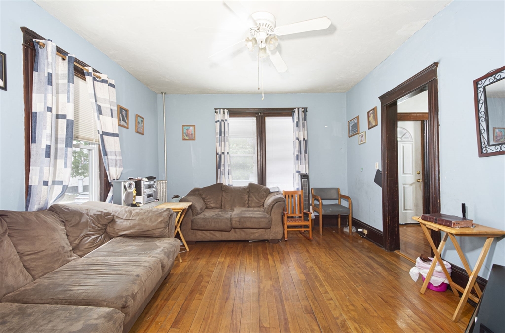 7 Clarence St