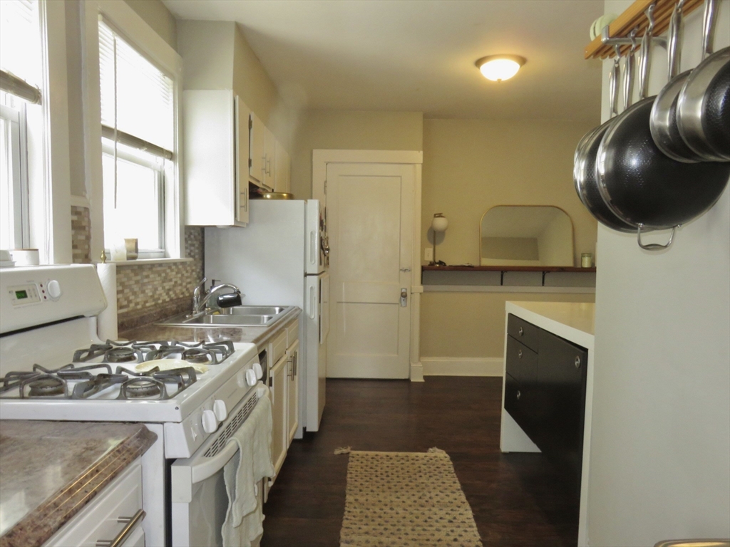 37-39 Parmenter Rd. # 39