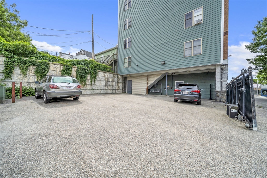 257 Pleasant St # 7