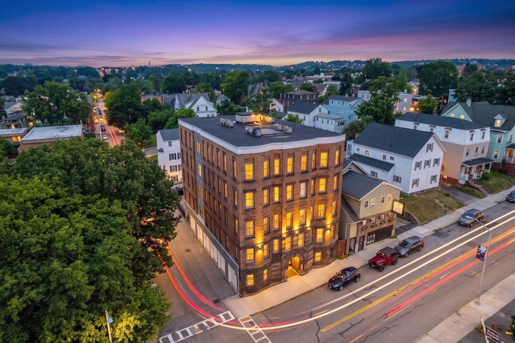 257 Pleasant St # 7