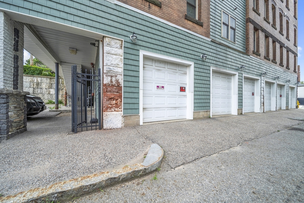 257 Pleasant St # 7