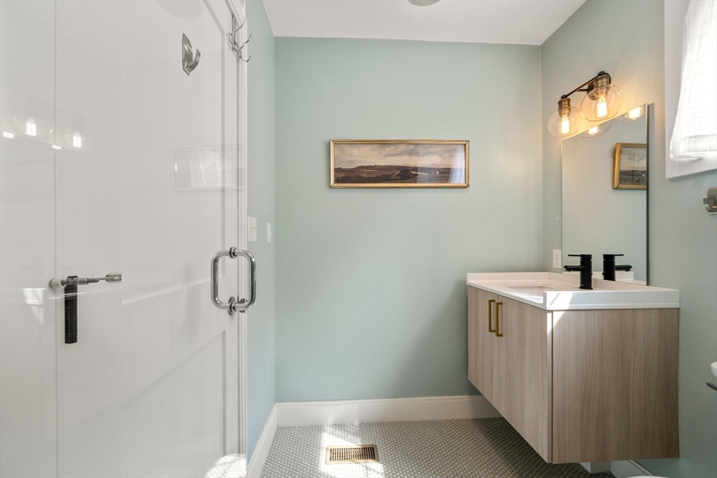 38 Armandine Street # 1