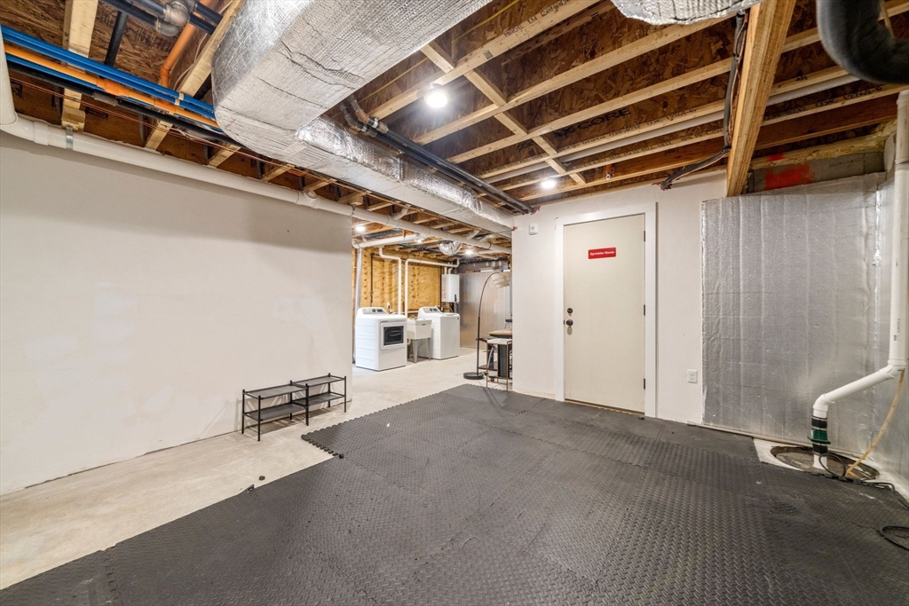 38 Armandine Street # 1