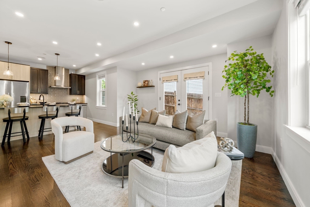 38 Armandine Street # 1