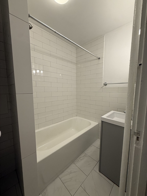 552 Tremont St # 2R