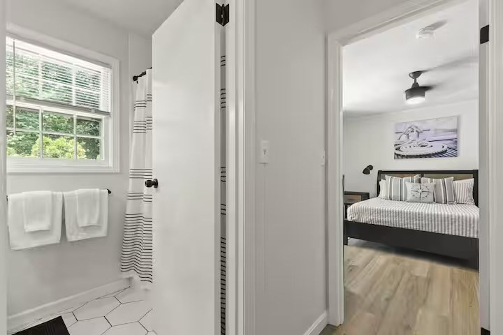 230 Gosnold Unit: 14ABC