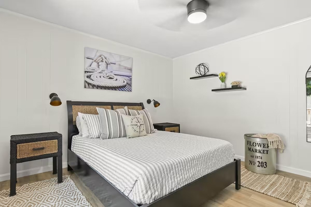 230 Gosnold Unit: 14ABC