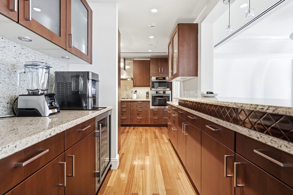 776 Boylston Street Unit: E10G