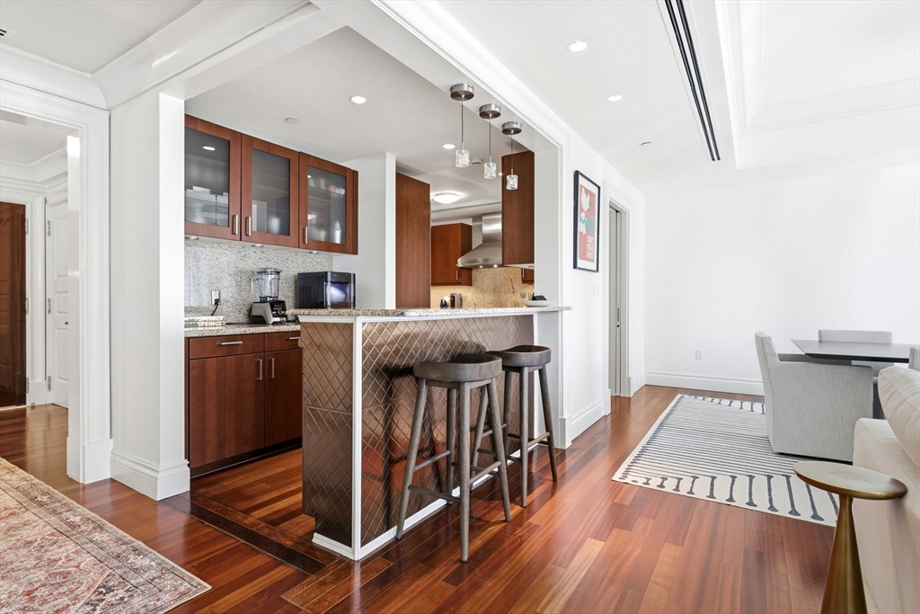 776 Boylston Street Unit: E10G