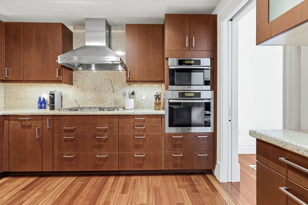 776 Boylston Street Unit: E10G