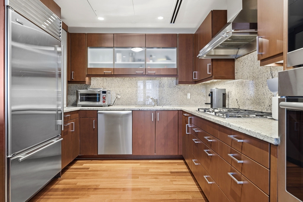 776 Boylston Street Unit: E10G