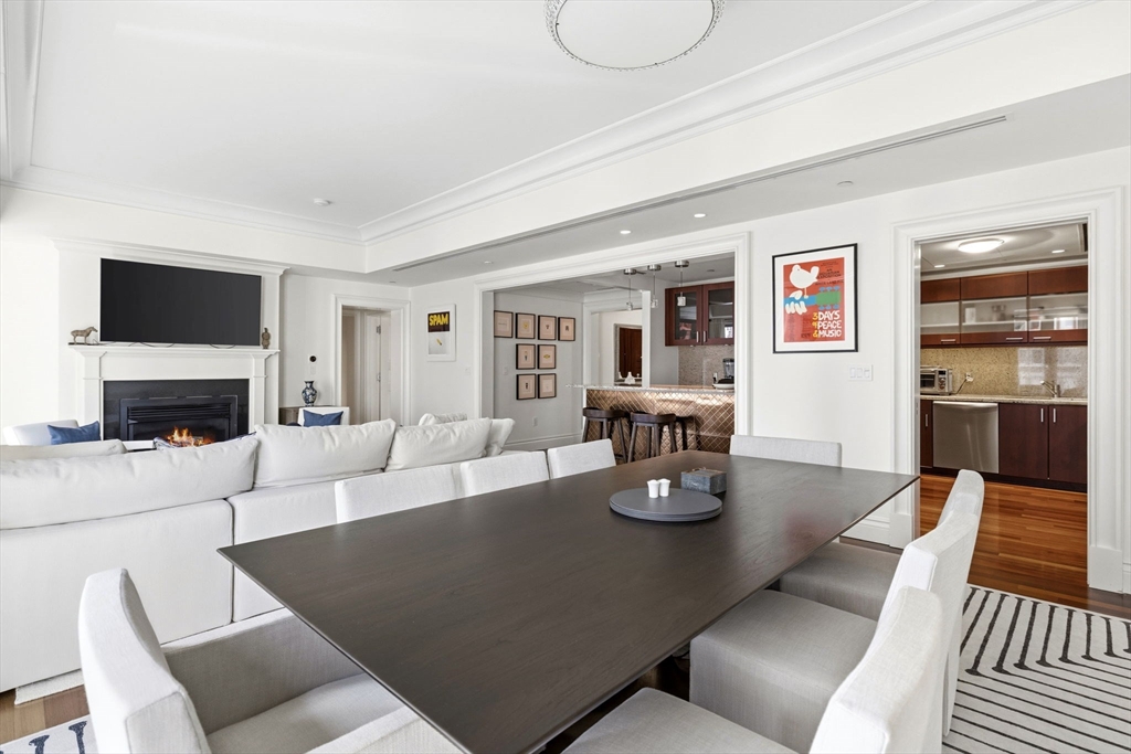 776 Boylston Street Unit: E10G