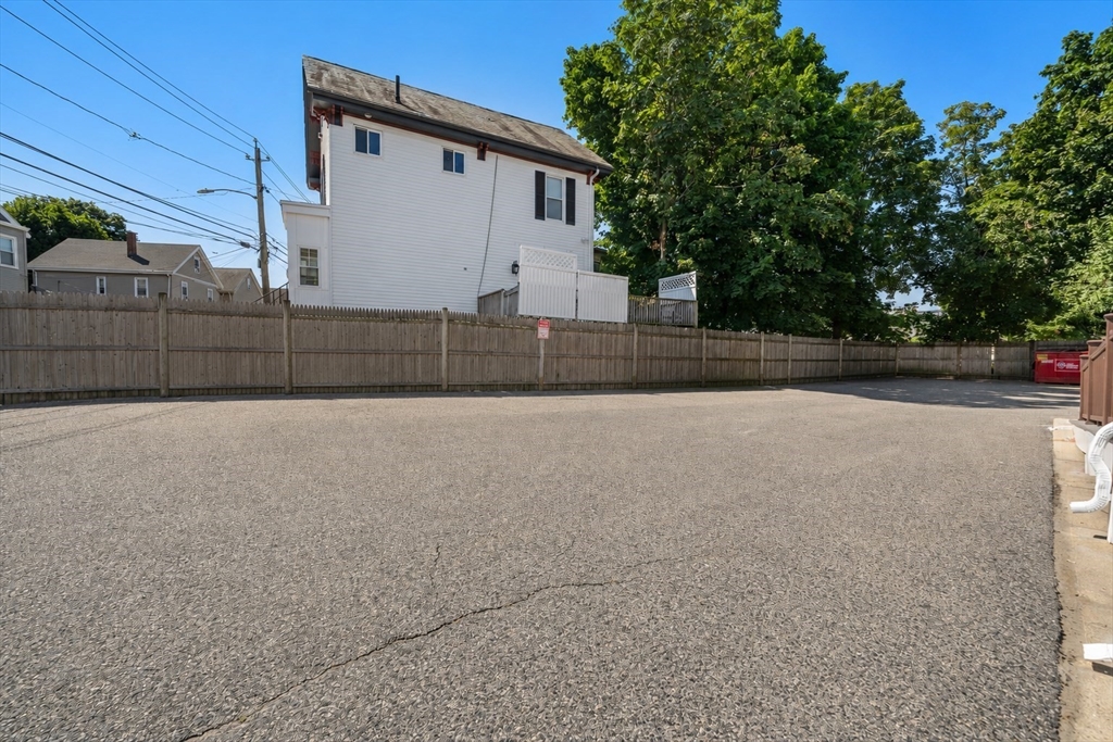 39 Fenton St # 7