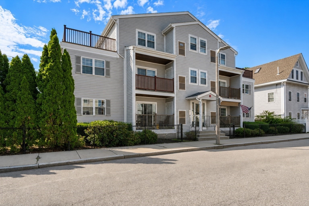 39 Fenton St # 7