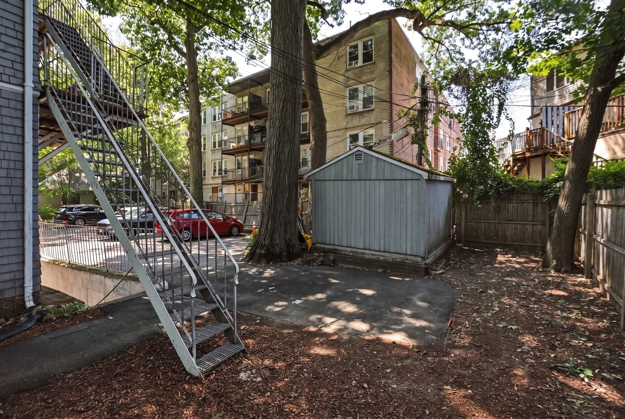 127 Kilsyth Rd # 3