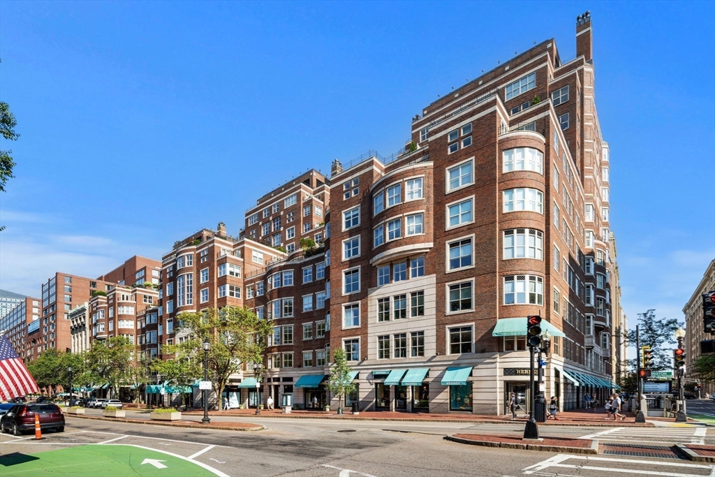 300 Boylston St Unit: PH1201