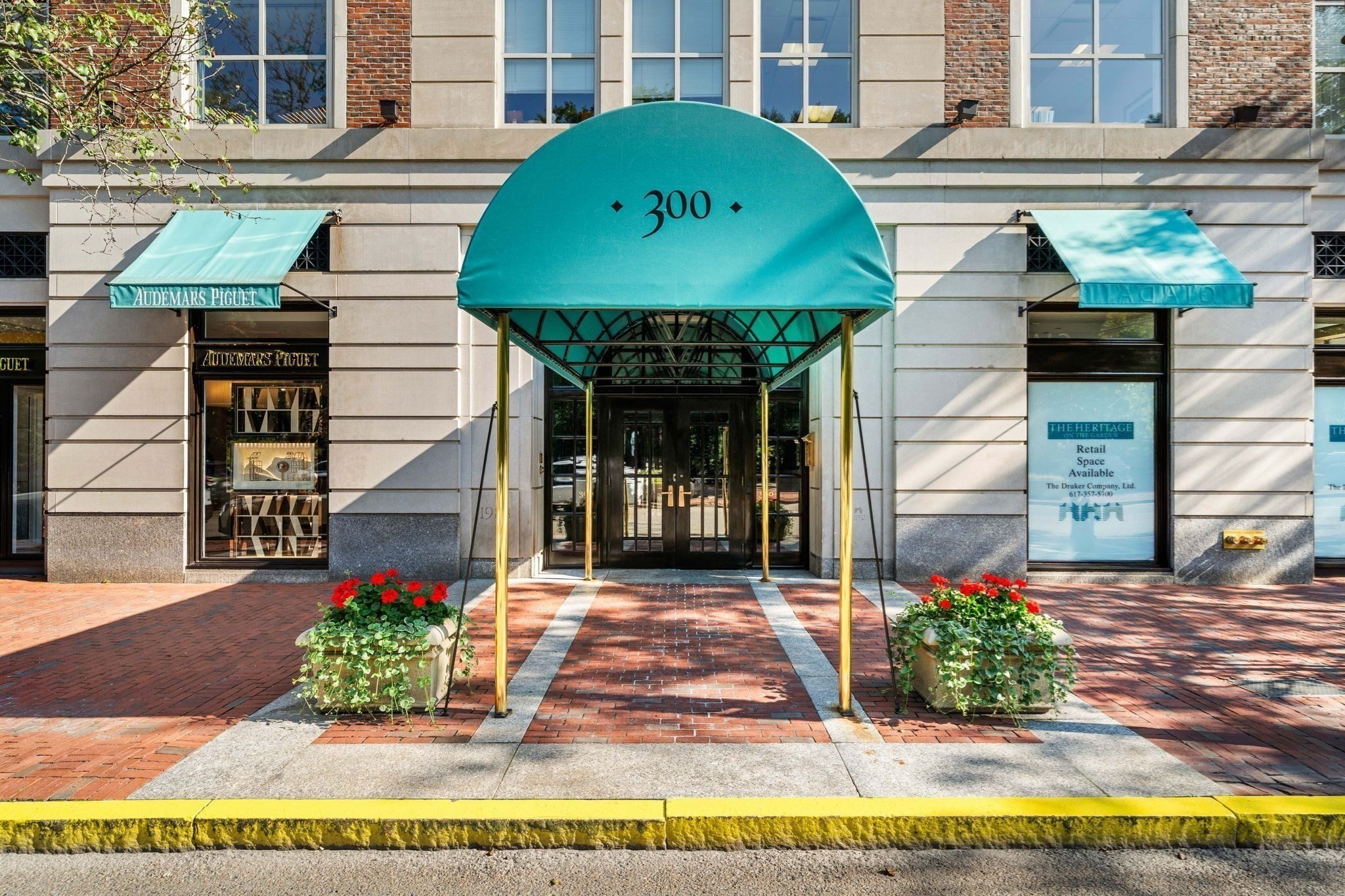 300 Boylston St Unit: PH1201