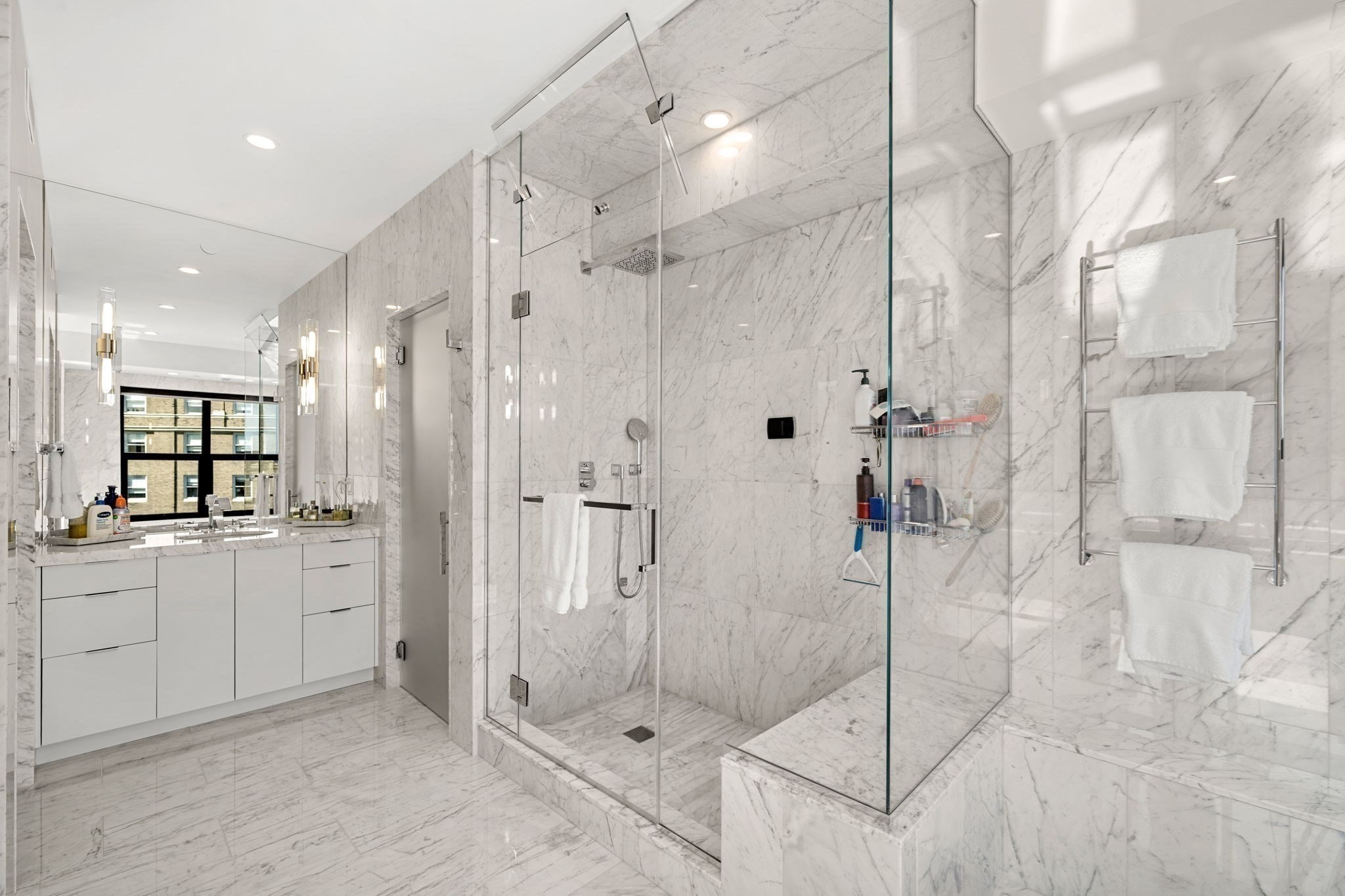 300 Boylston St Unit: PH1201