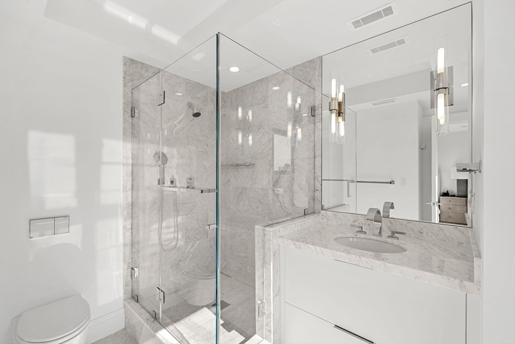 300 Boylston St Unit: PH1201