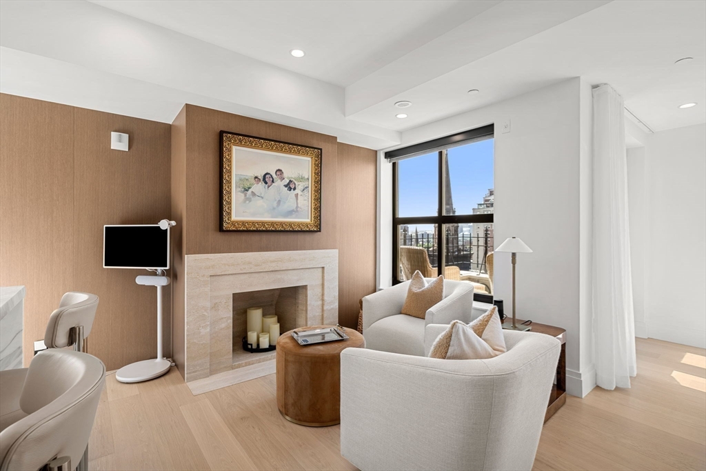 300 Boylston St Unit: PH1201