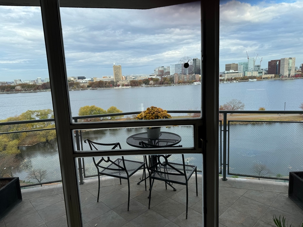 330 Beacon St # 114