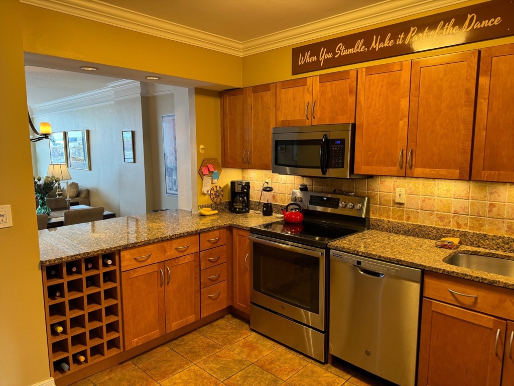 330 Beacon St # 114