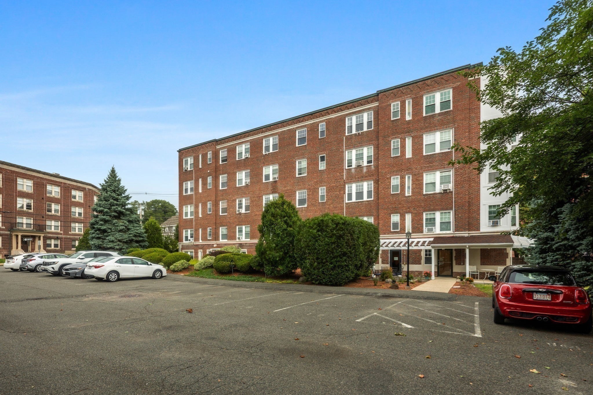 21 Bradlee Rd # 32