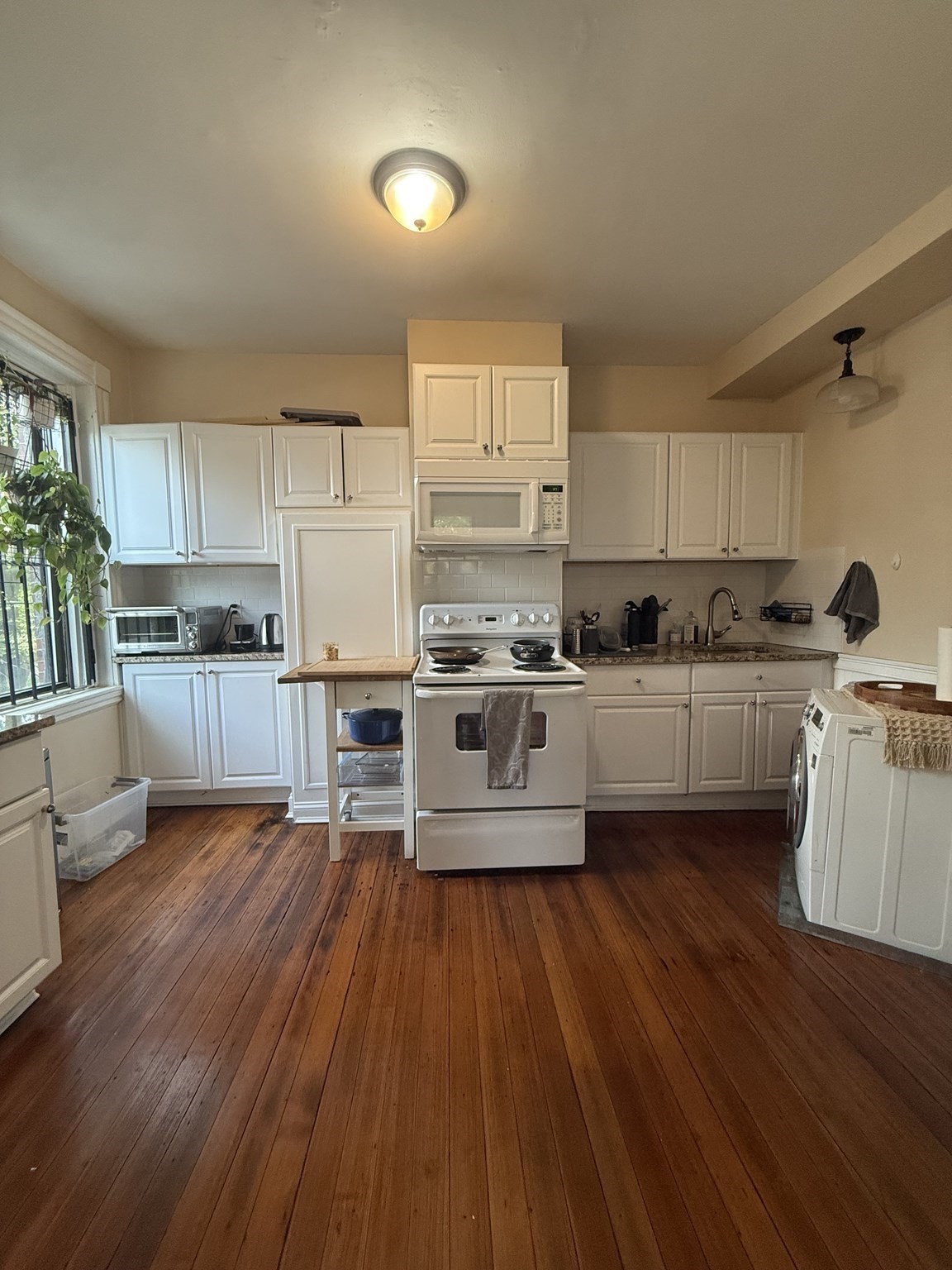 552 Tremont St # 4