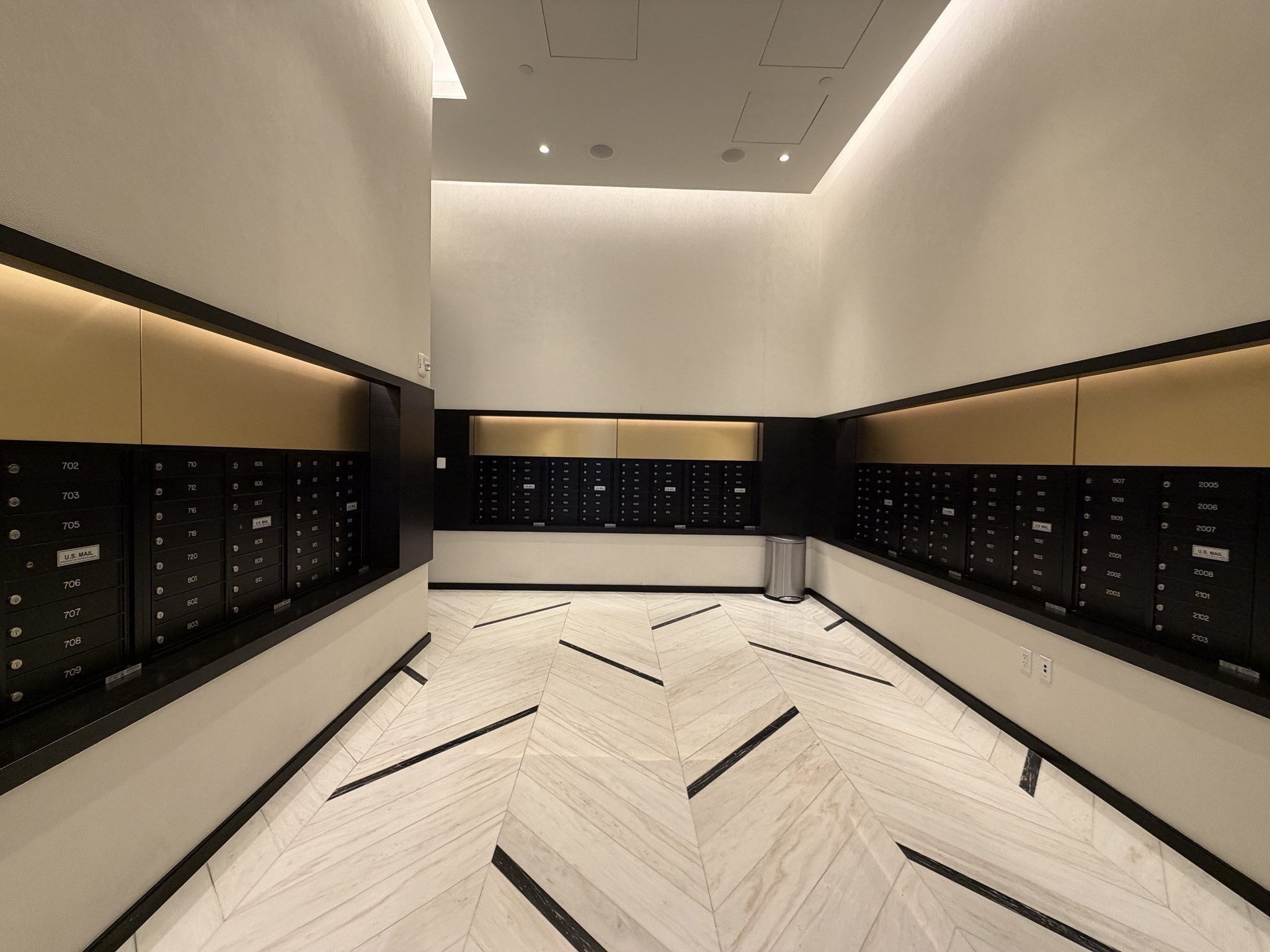 135 Seaport Blv., # 2201