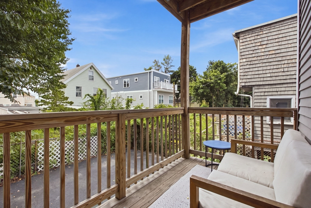 447 Frankfort St # 1