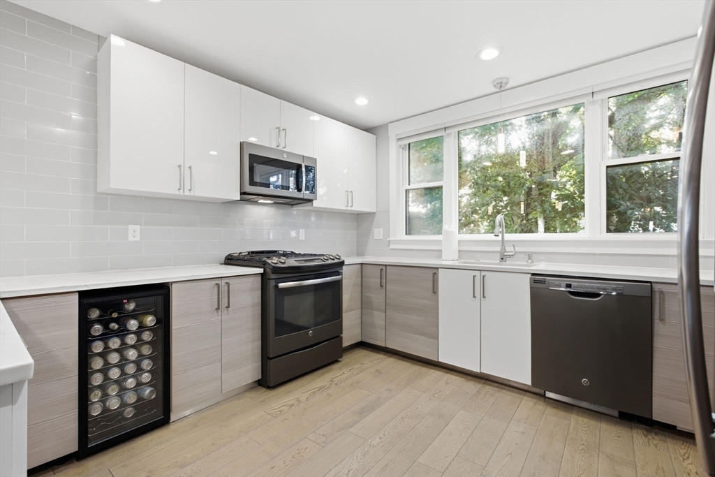 447 Frankfort St # 1