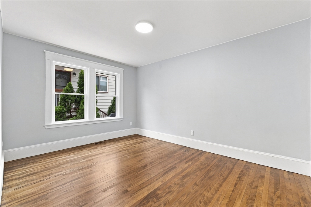 4 Pondview Ave # 1