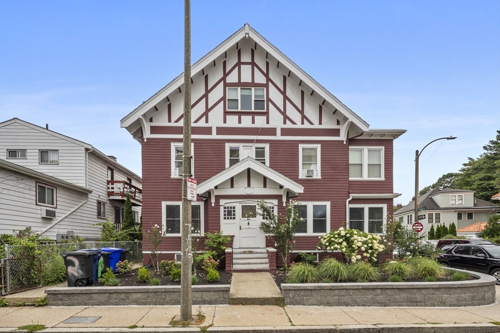 4 Pondview Ave # 1